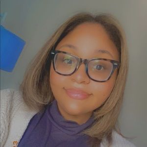 Meet your Posher, Christie